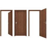 porta de madeira pivotante valor Bonfim